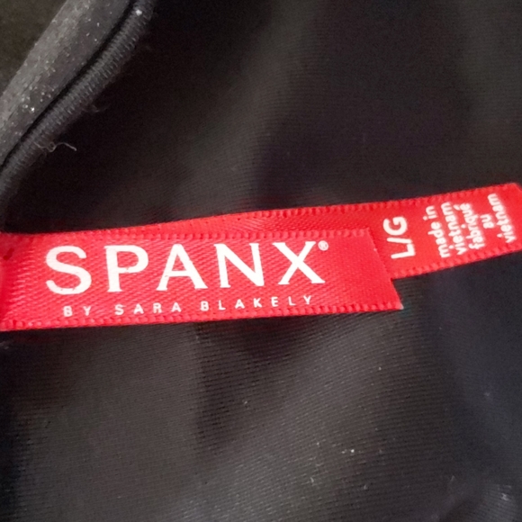 SPANX Faux Leather Legging in Black - Picture 5 of 10